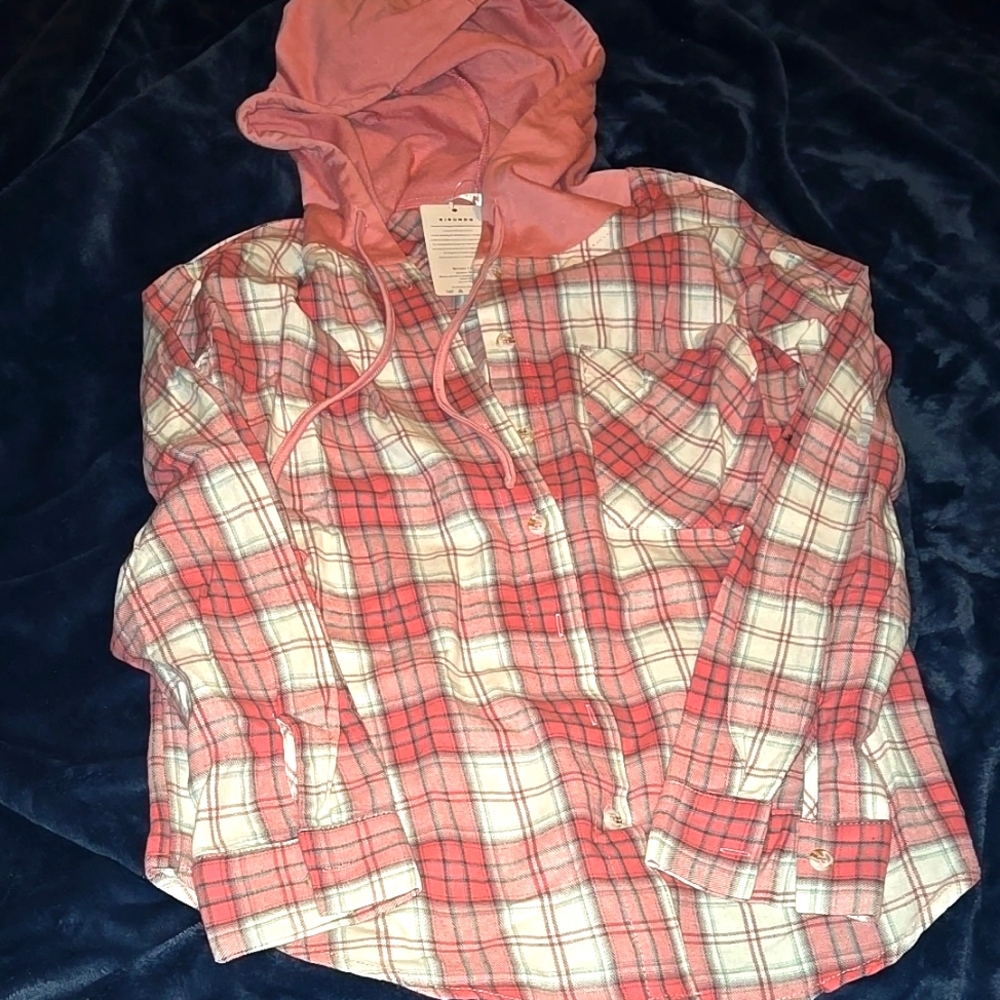 Relaxed fit, plaid hoodie, super cute, very soft